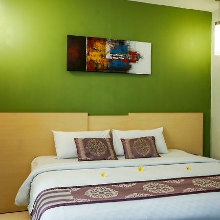 Lombok Plaza Hotel And Convention Mataram Kültér fotó