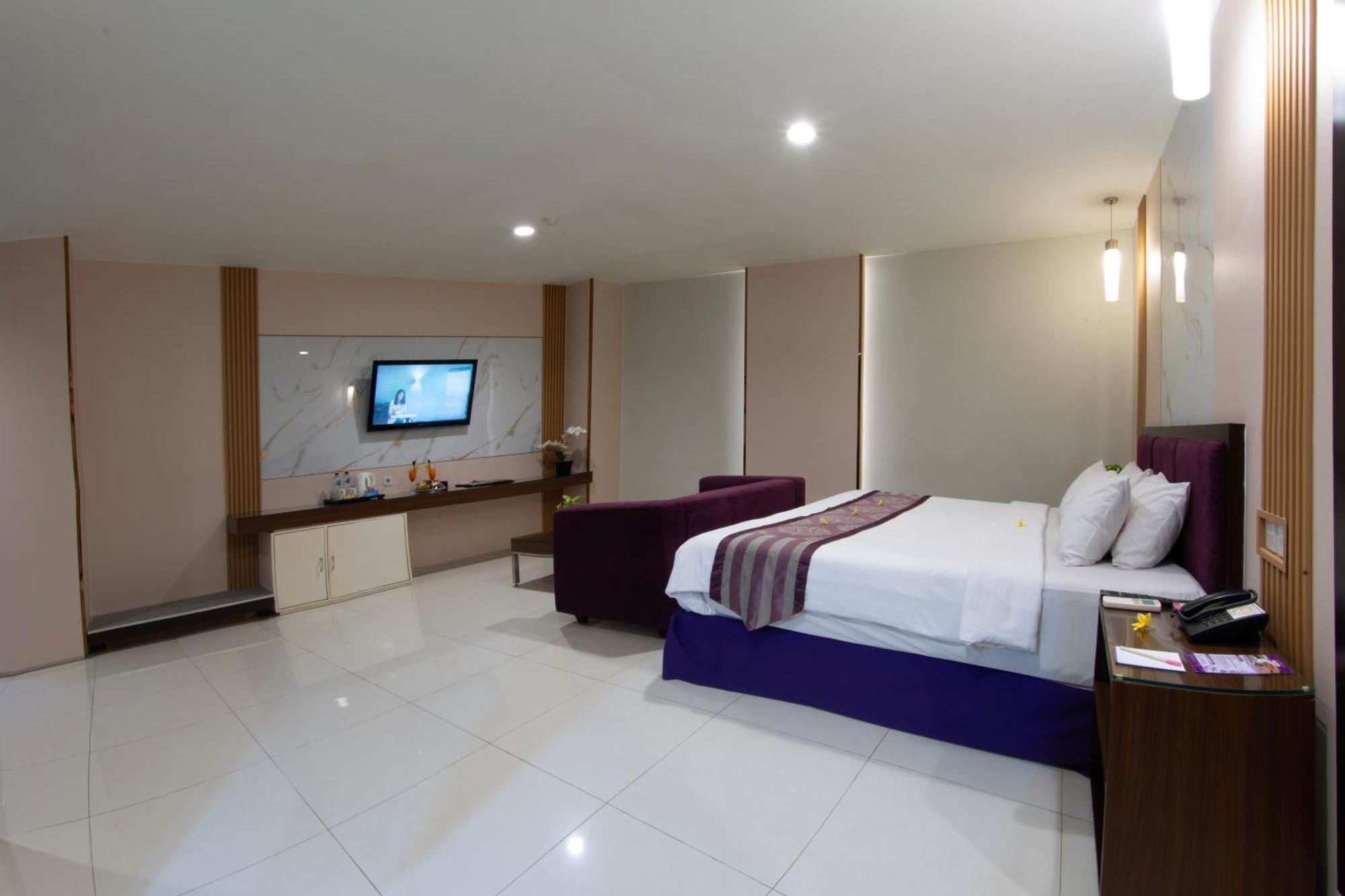 Lombok Plaza Hotel And Convention Mataram Kültér fotó